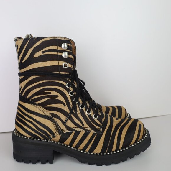 Aqua Women’s Tiger Print Jax Studded Hiker Combat Boots Lace Up Round Toe 5.5 - Picture 1 of 16